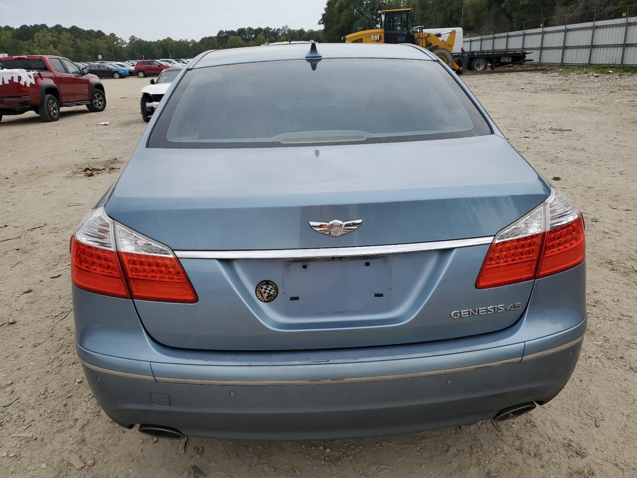 2010 HYUNDAI GENESIS