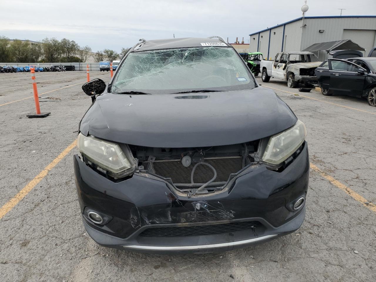 2015 NISSAN ROGUE