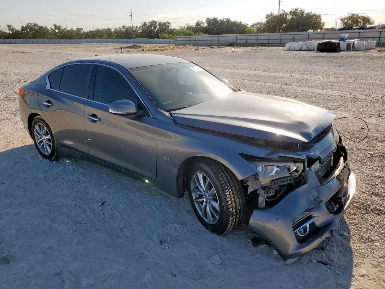 2017 INFINITI Q50