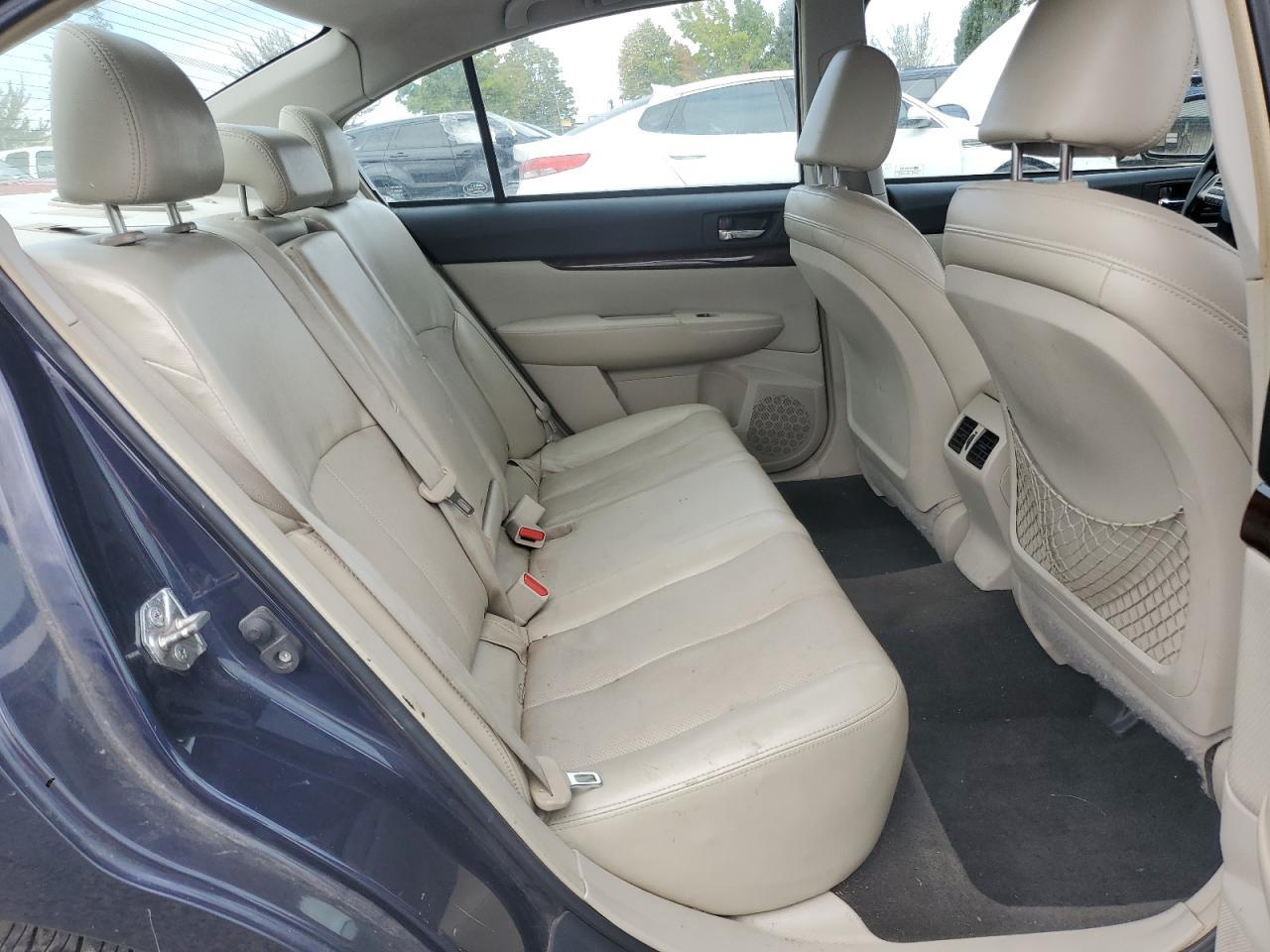 2013 SUBARU Legacy