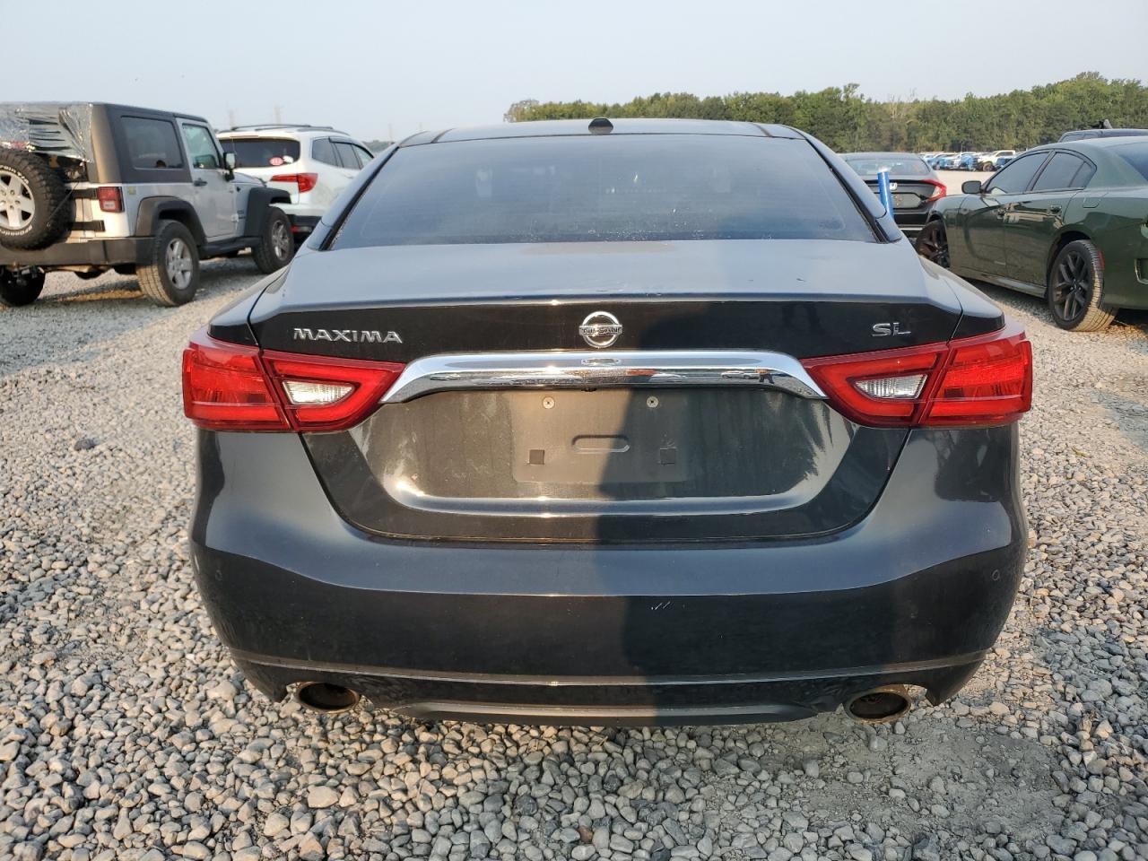 2017 NISSAN Maxima