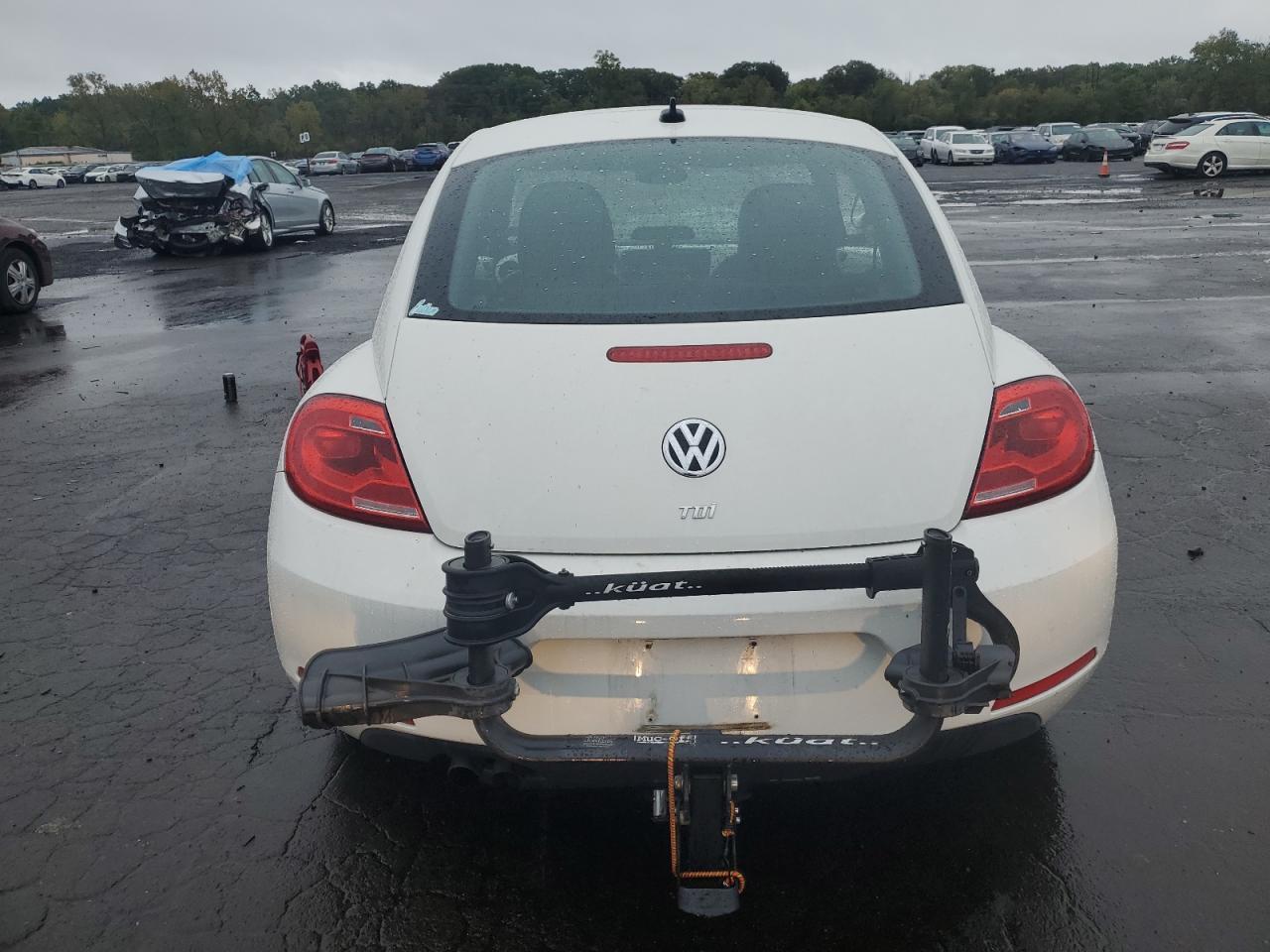2013 VOLKSWAGEN Beetle