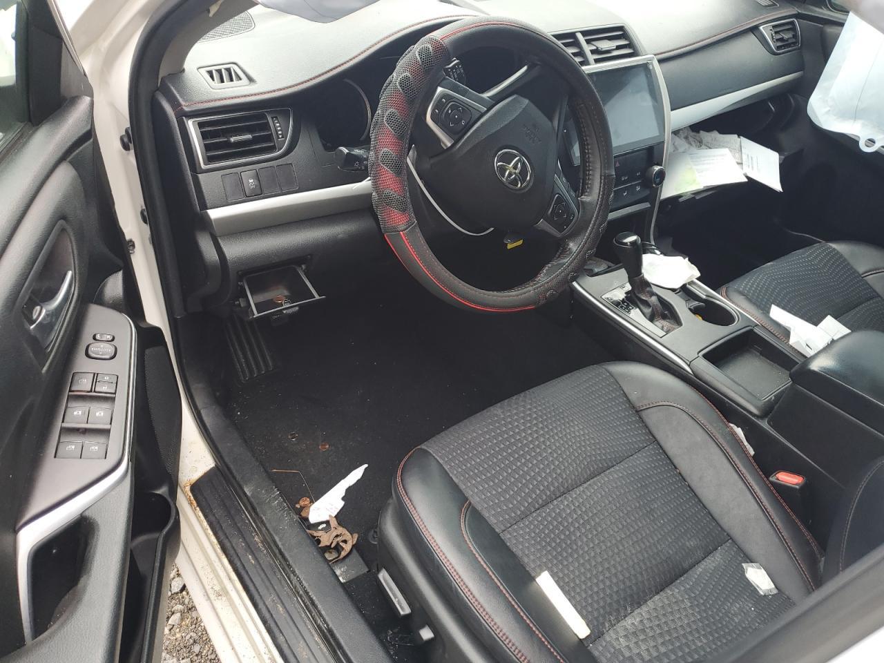 2015 TOYOTA CAMRY