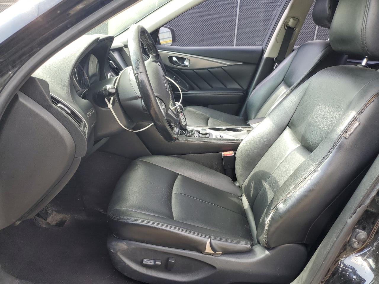 2015 INFINITI Q50