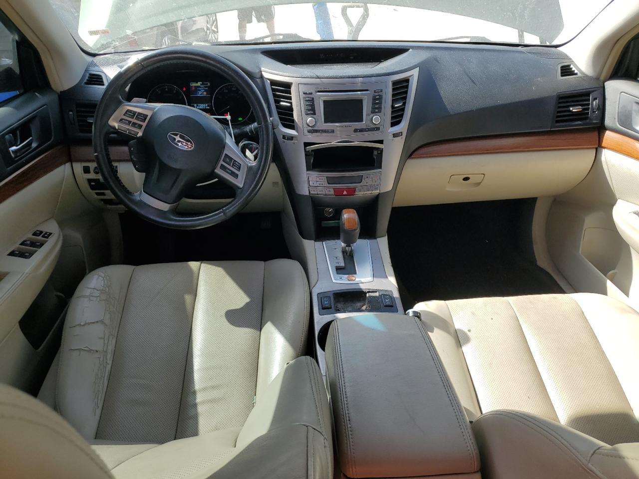 2013 SUBARU Outback