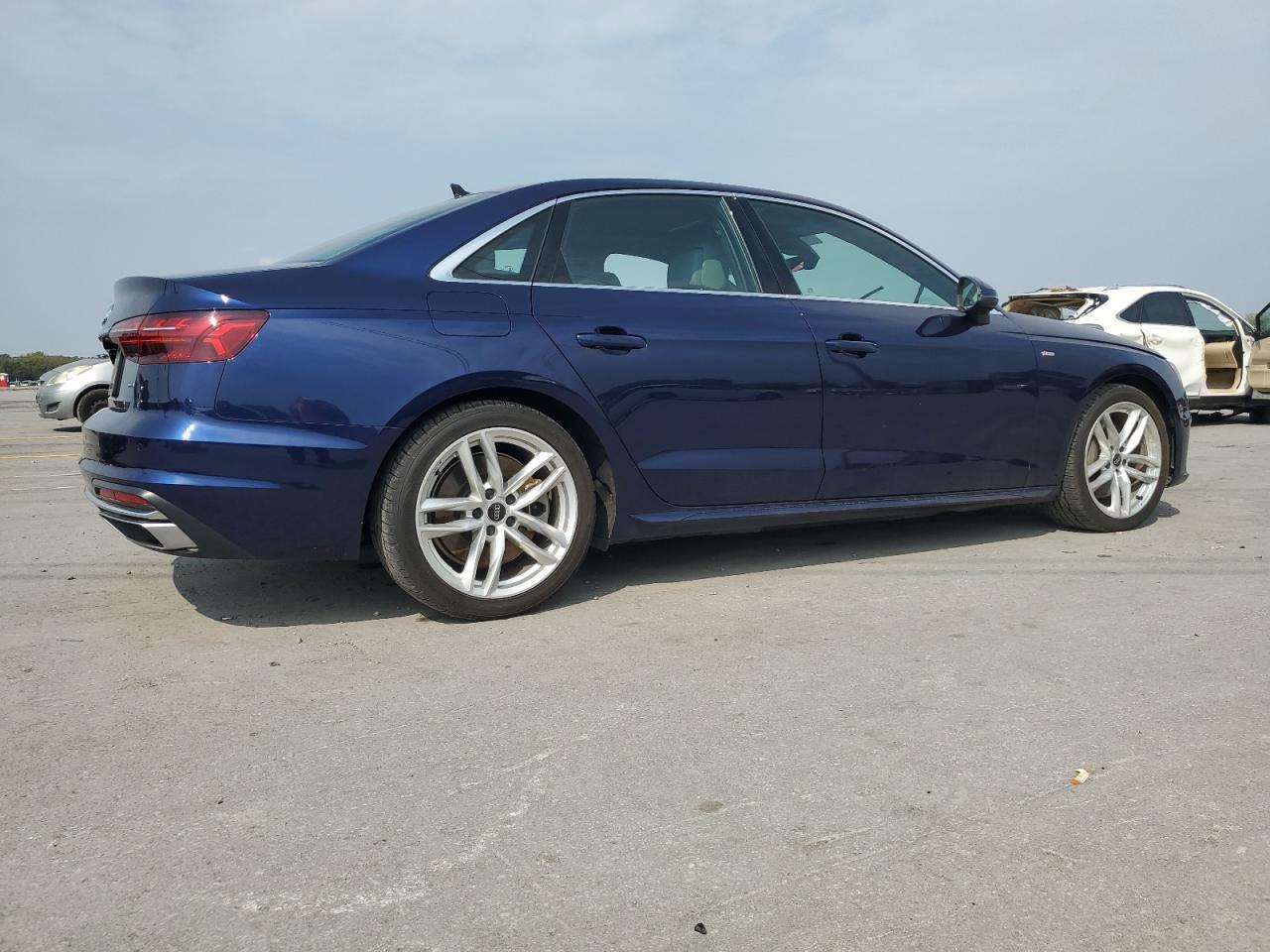 2022 AUDI A4