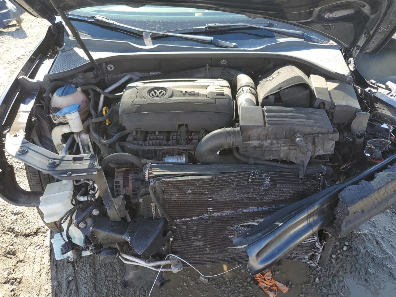 2015 VOLKSWAGEN Passat