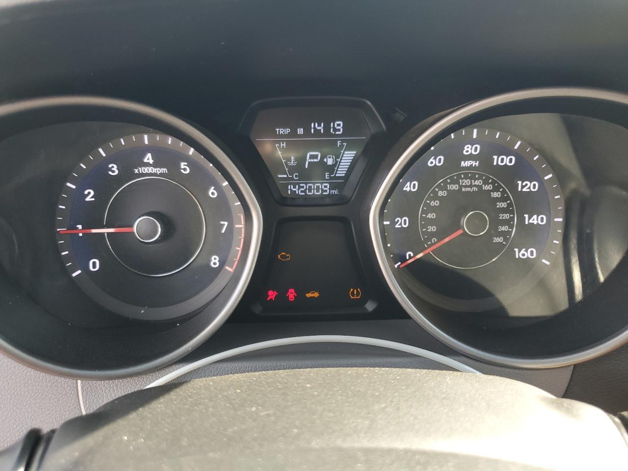 2014 HYUNDAI ELANTRA
