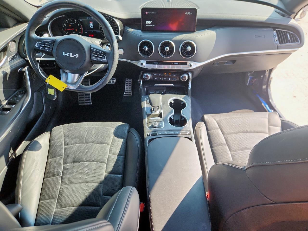 2022 KIA Stinger