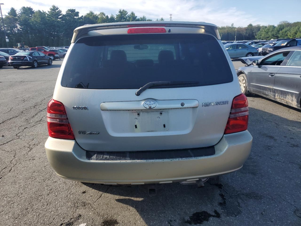 2002 TOYOTA HIGHLANDER