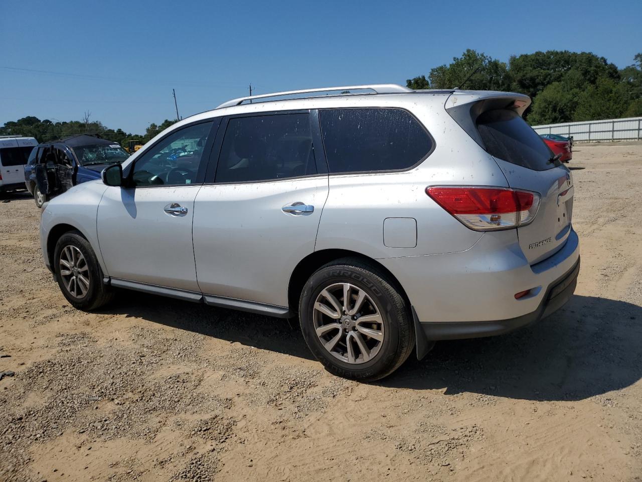2016 NISSAN PATHFINDER