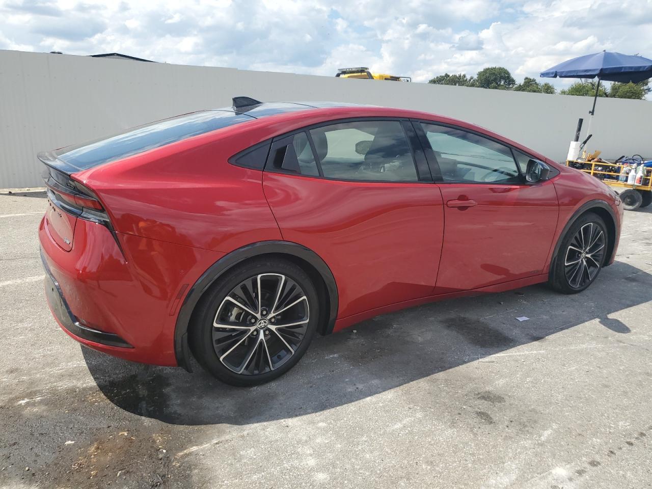 2024 TOYOTA PRIUS