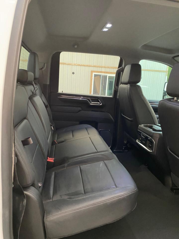 2024 CHEVROLET Silverado