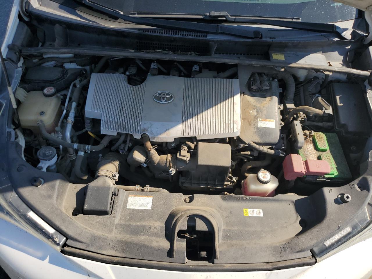 2017 TOYOTA PRIUS