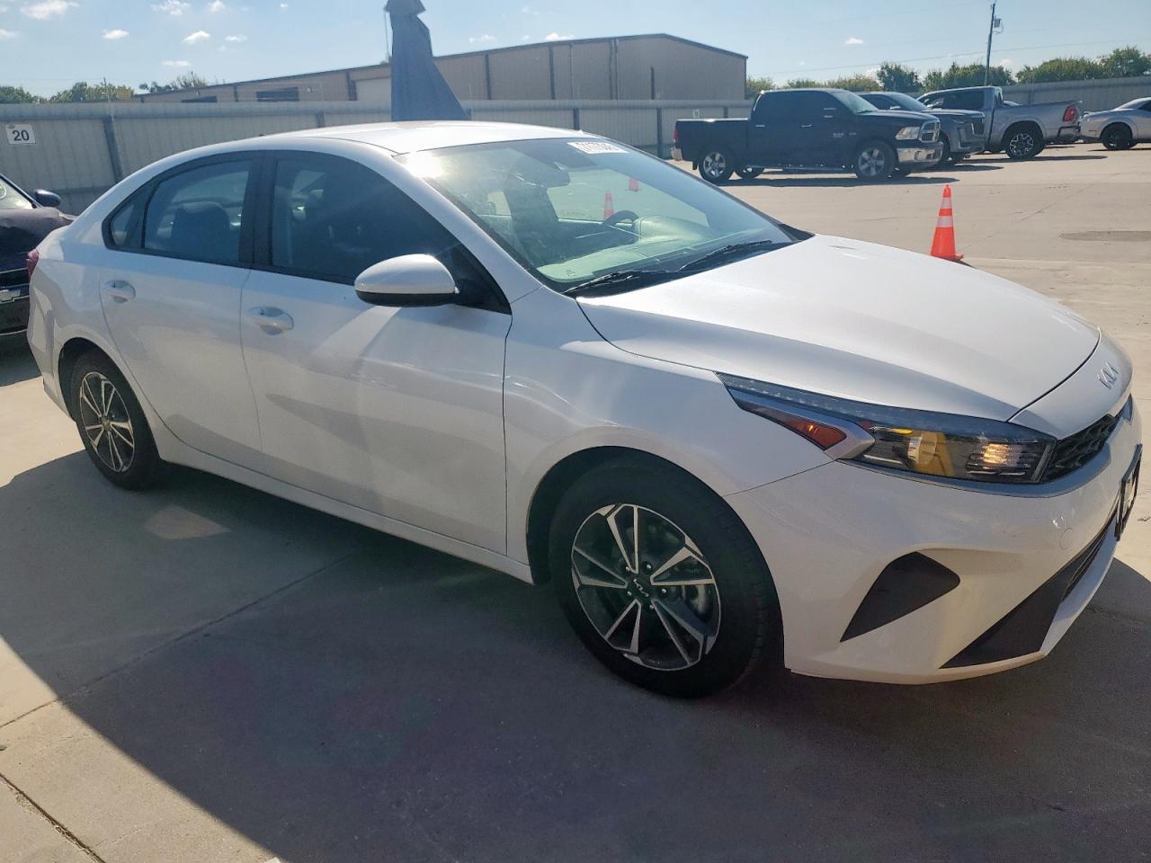 2023 KIA FORTE