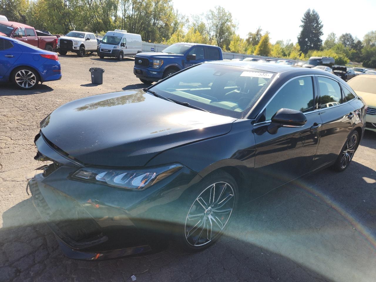 2020 TOYOTA Avalon
