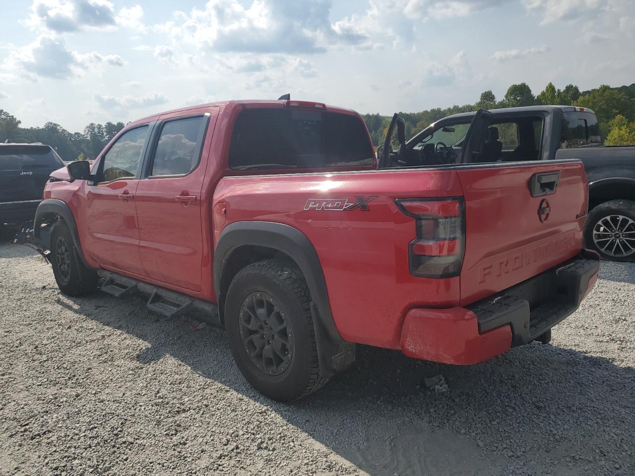 2024 NISSAN Frontier