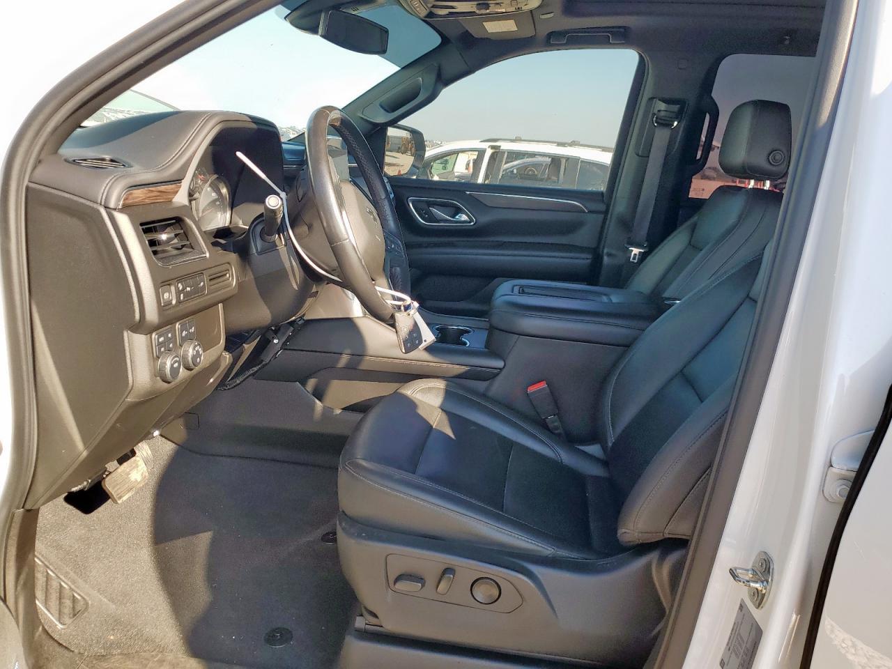 2021 CHEVROLET Suburban
