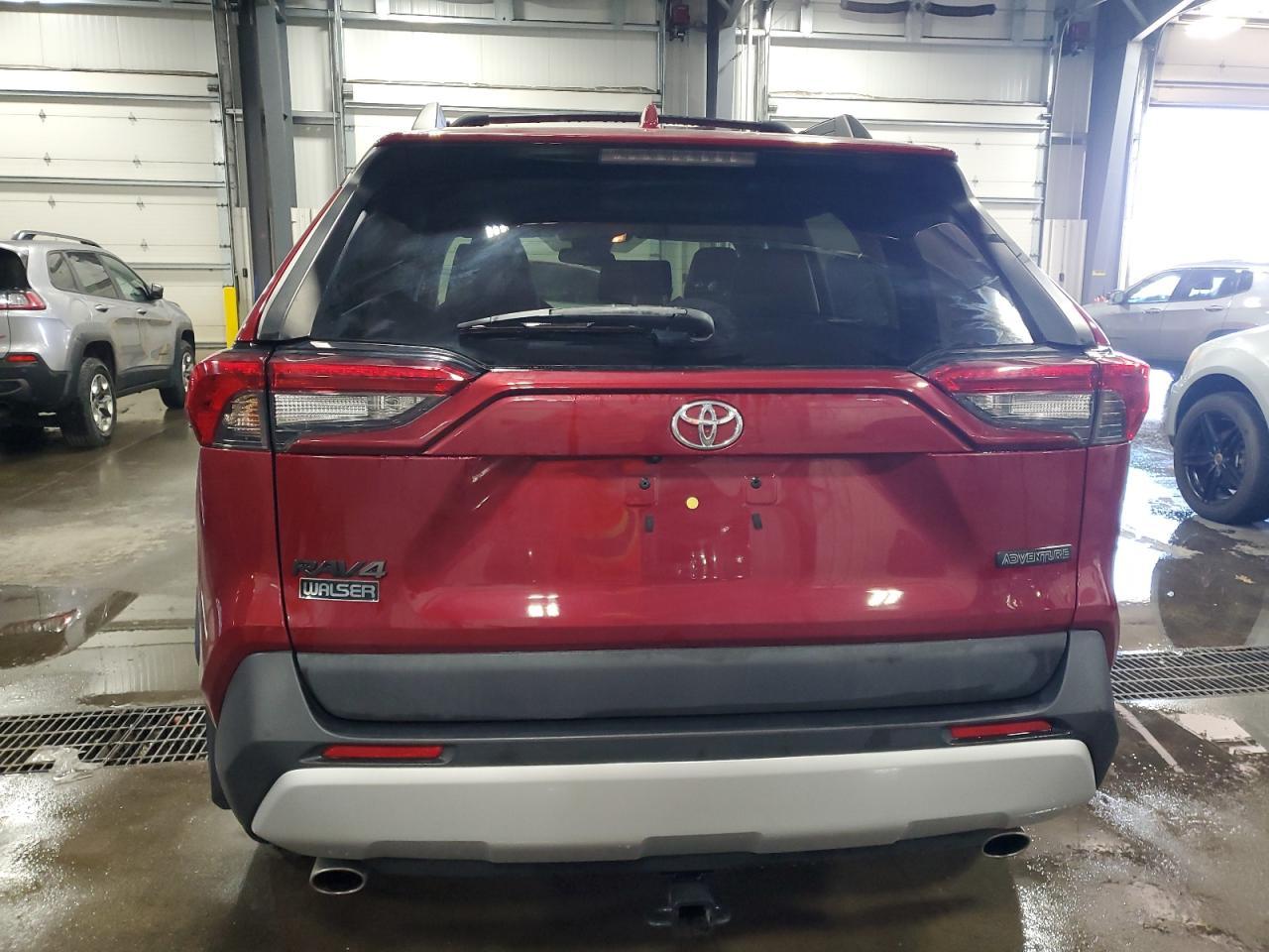 2019 TOYOTA RAV4