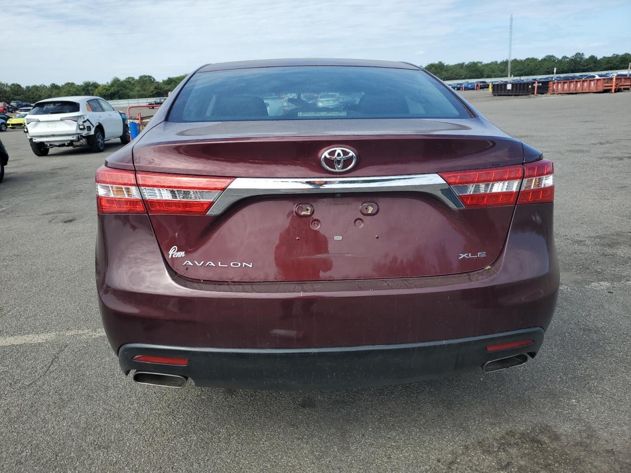 2013 TOYOTA Avalon