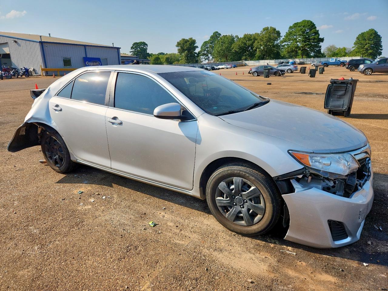 2014 TOYOTA CAMRY