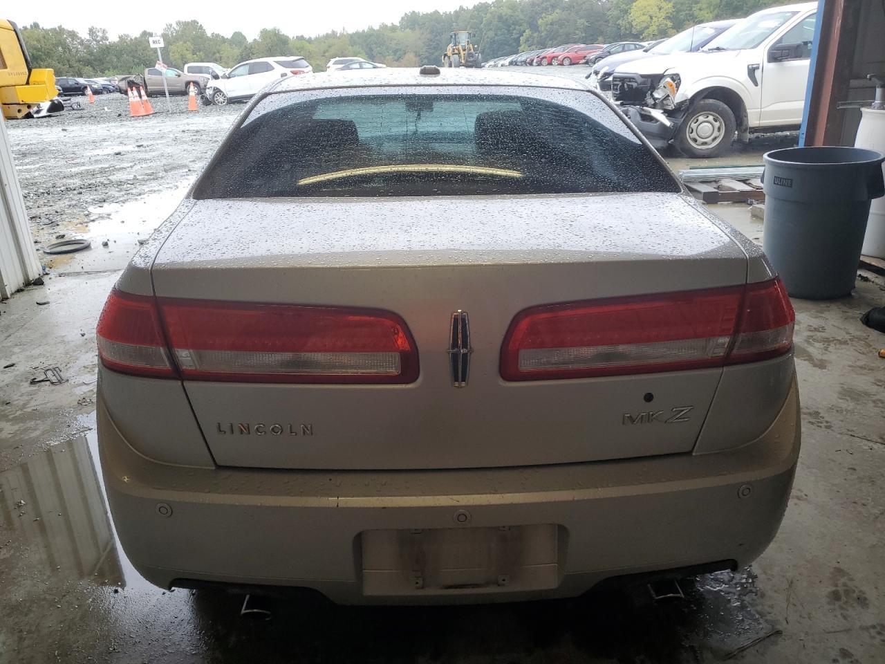 2011 LINCOLN MKZ