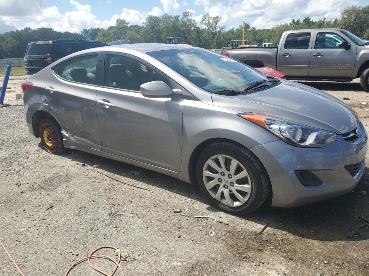 2012 HYUNDAI ELANTRA