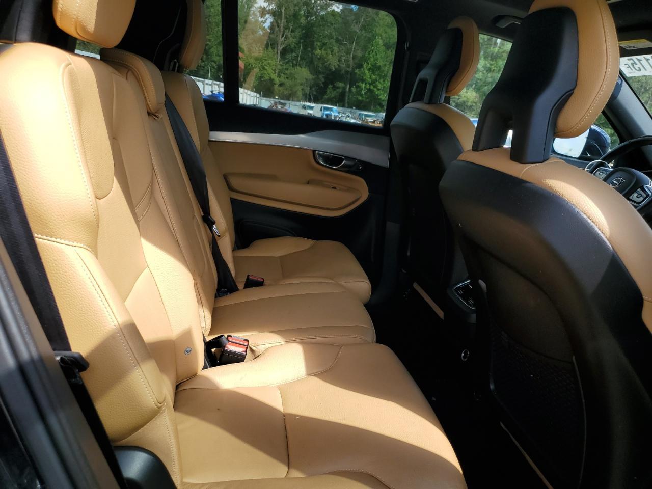 2017 VOLVO XC90