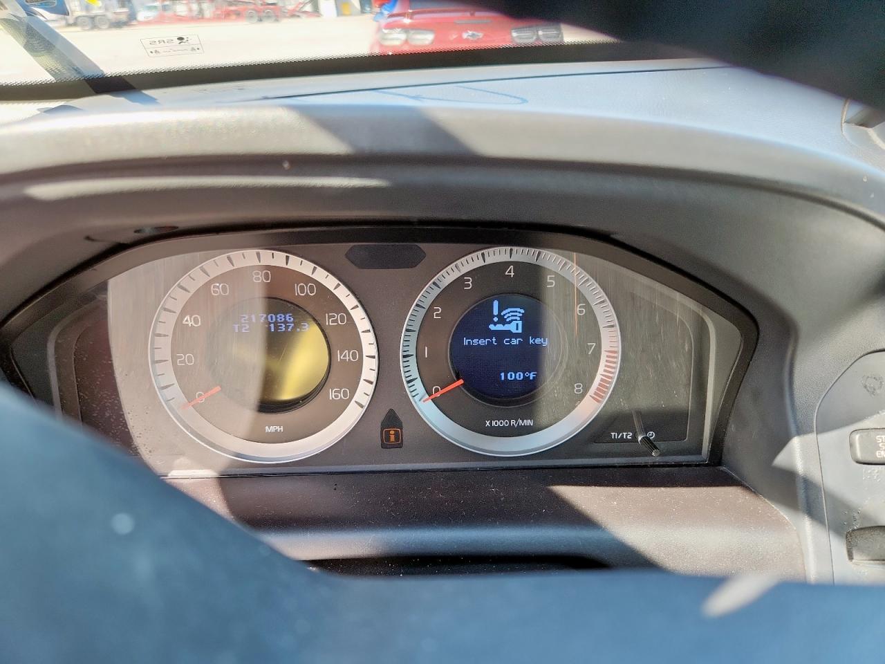 2011 VOLVO XC60