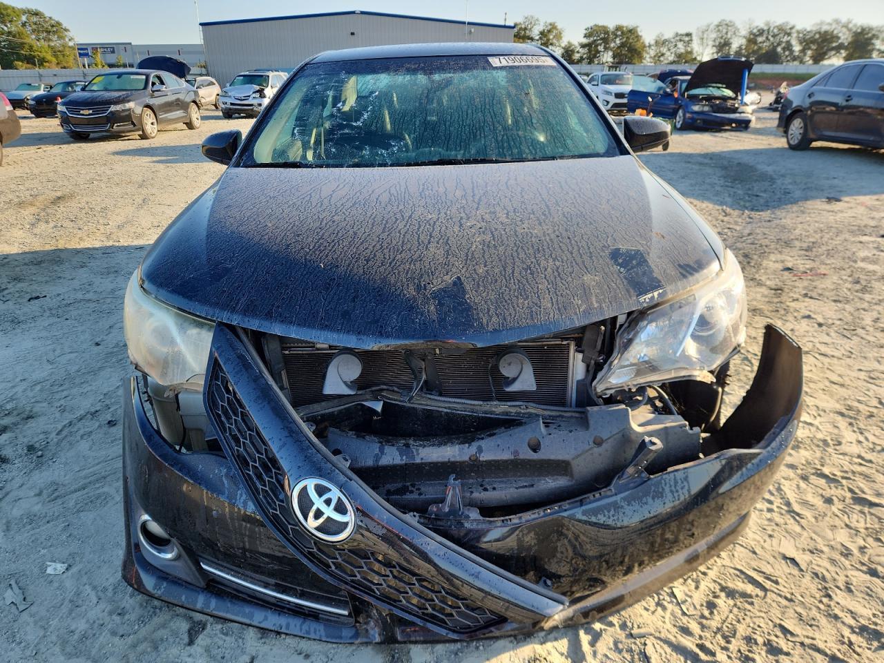 2014 TOYOTA CAMRY