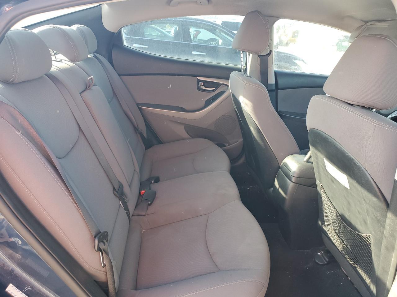 2016 HYUNDAI ELANTRA
