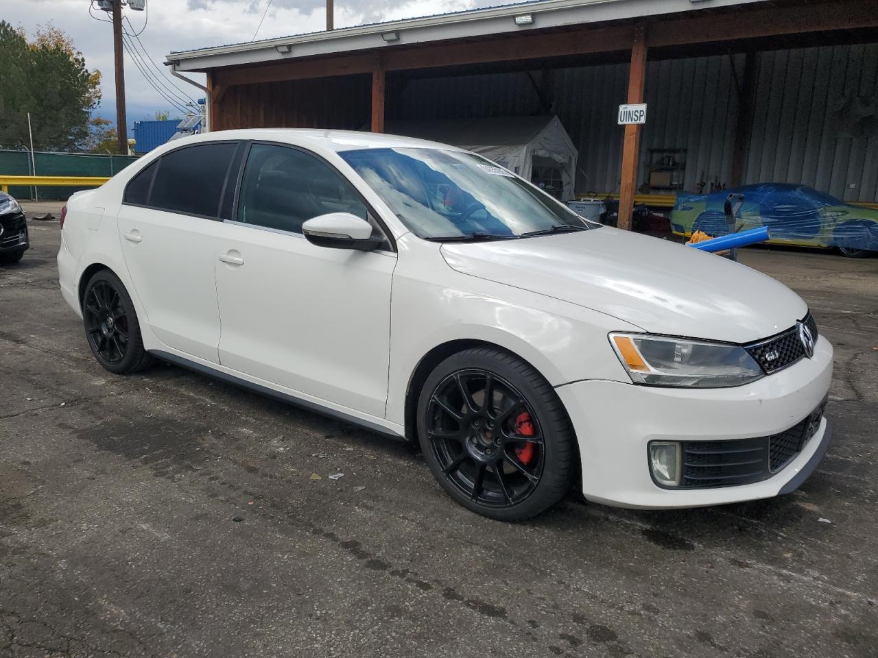 2012 VOLKSWAGEN JETTA