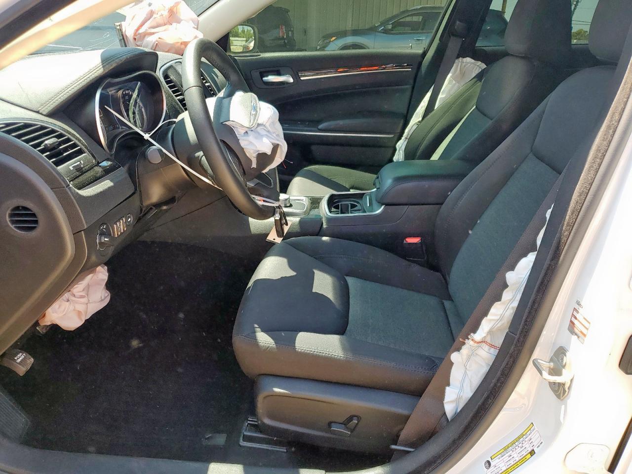 2023 CHRYSLER 300