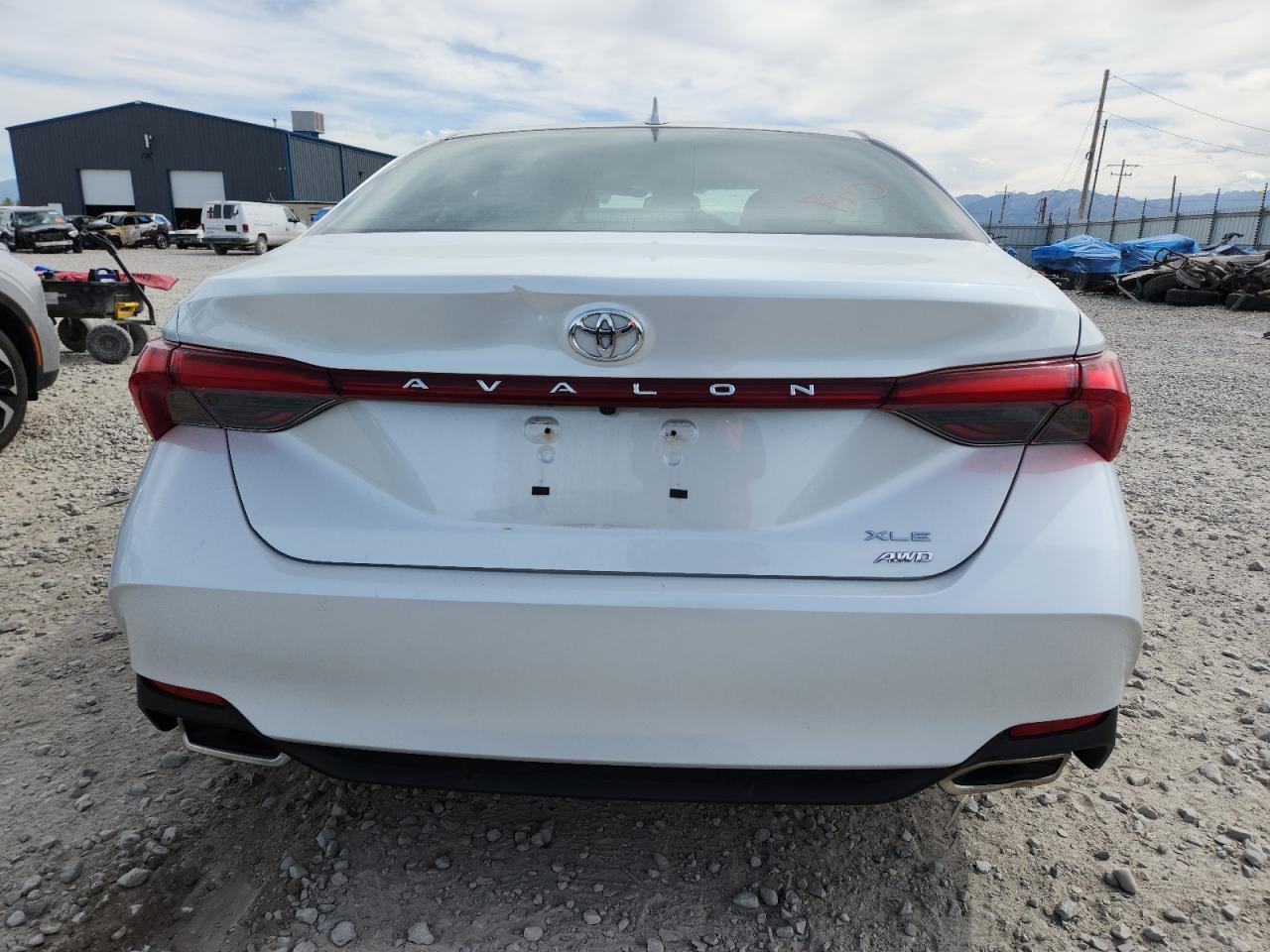 2021 TOYOTA Avalon