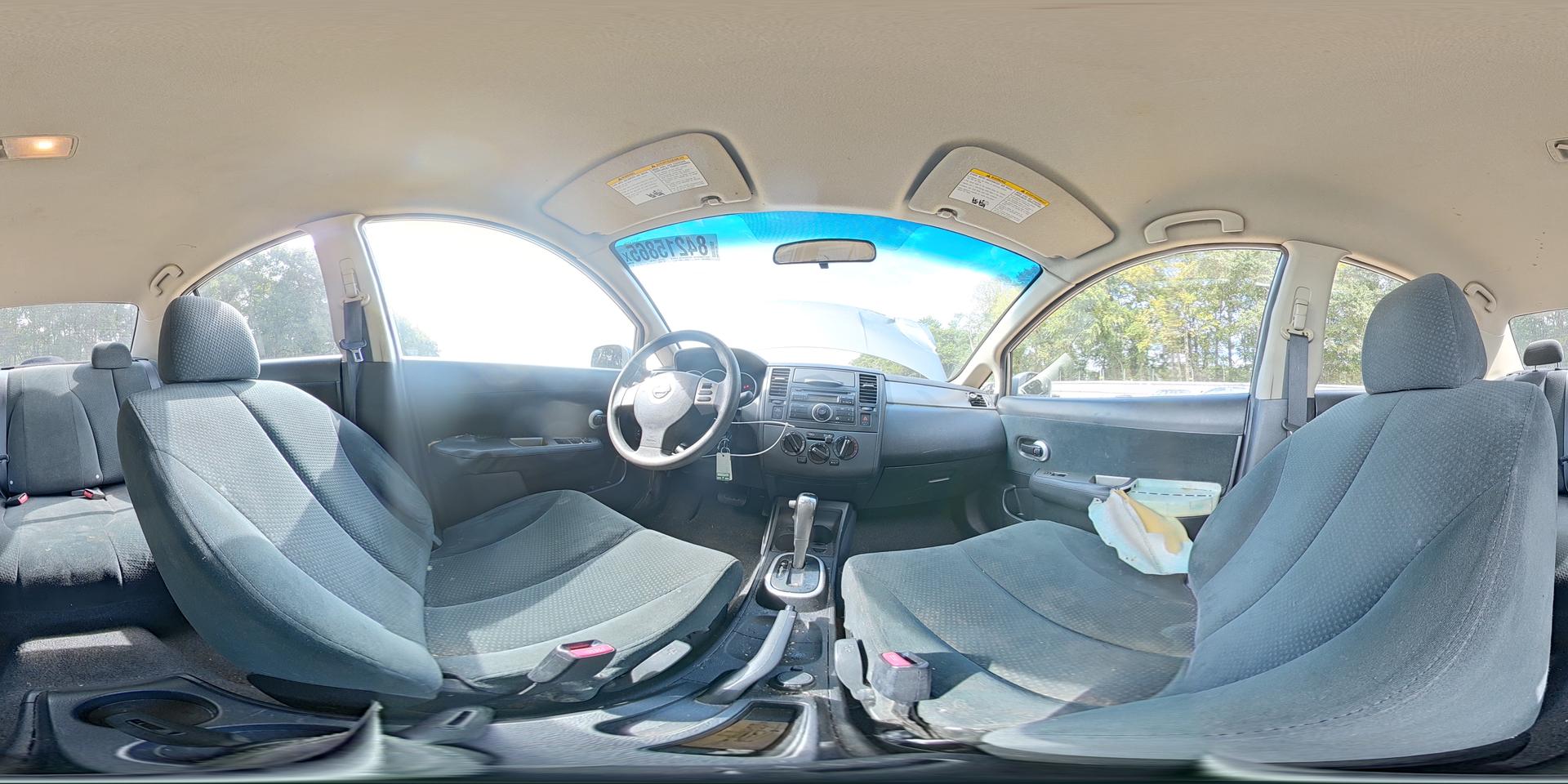 2010 NISSAN VERSA