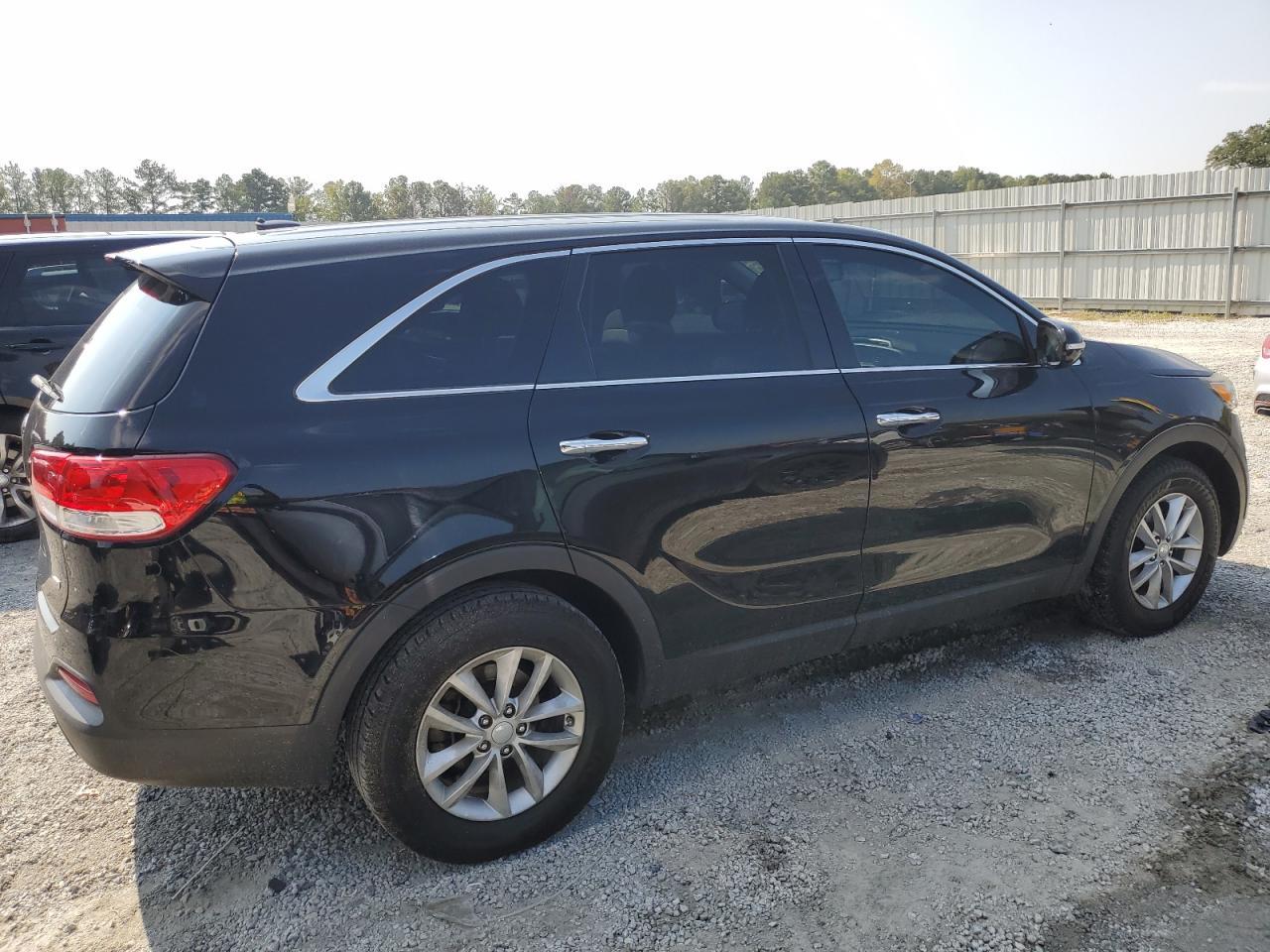 2017 KIA SORENTO