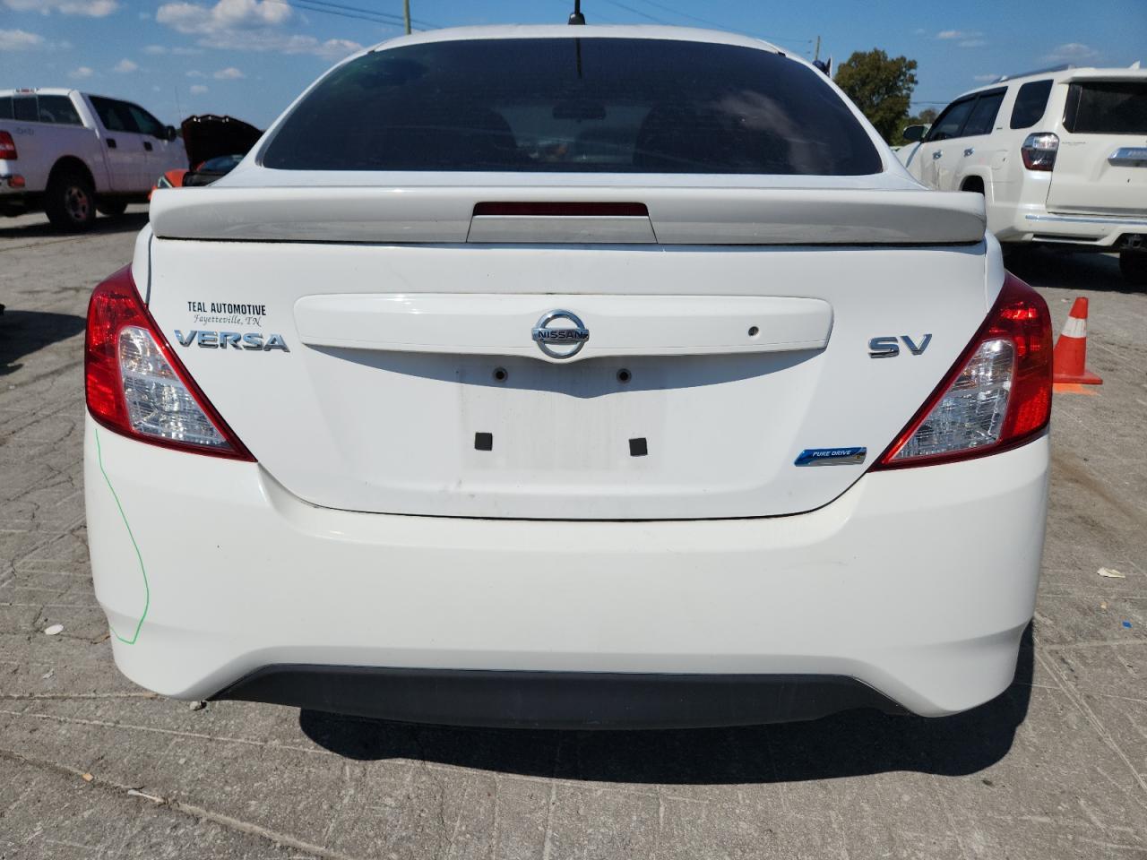 2016 NISSAN VERSA