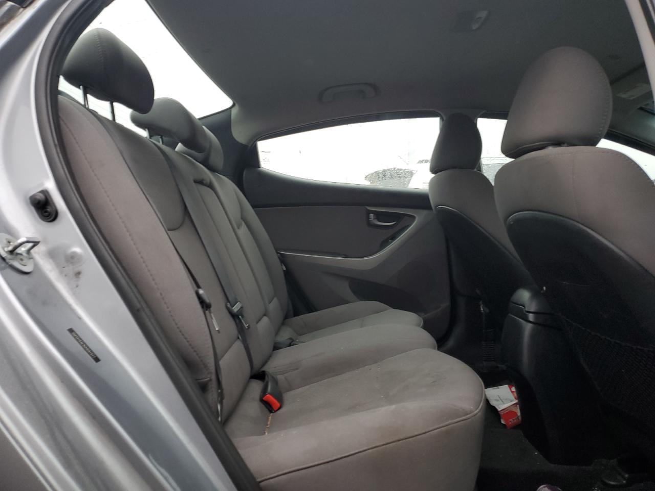 2016 HYUNDAI ELANTRA