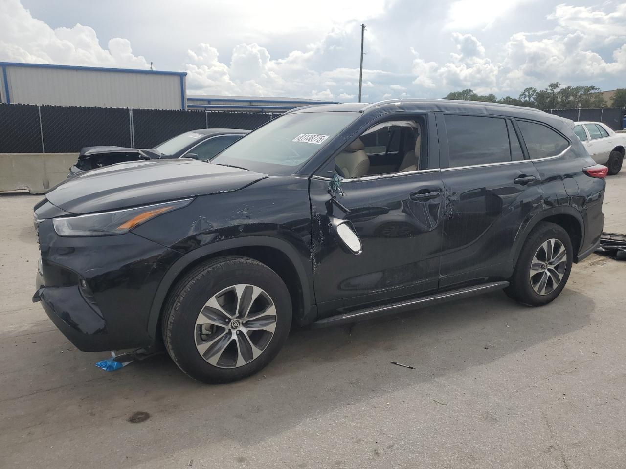 2023 TOYOTA HIGHLANDER