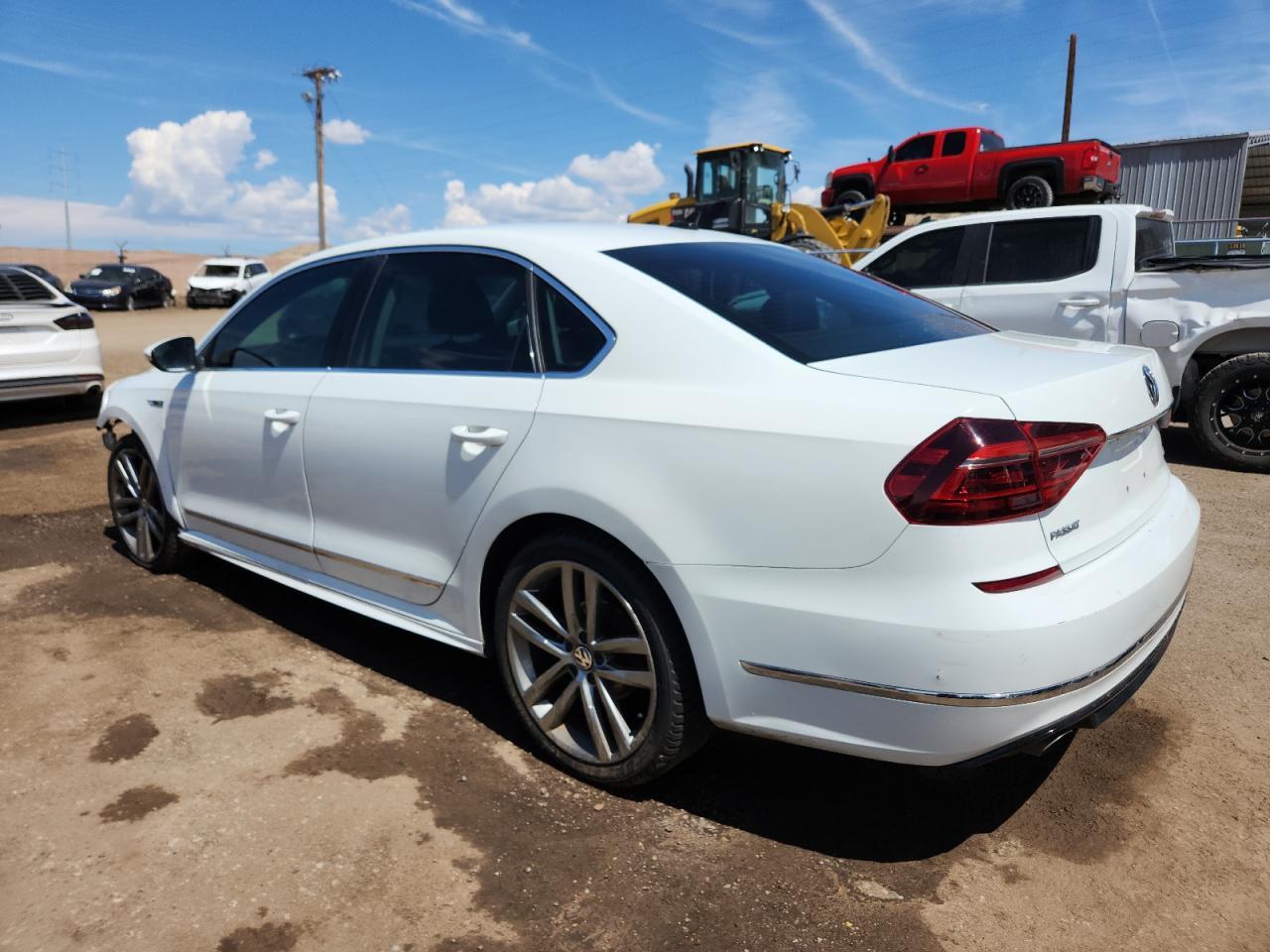 2017 VOLKSWAGEN Passat