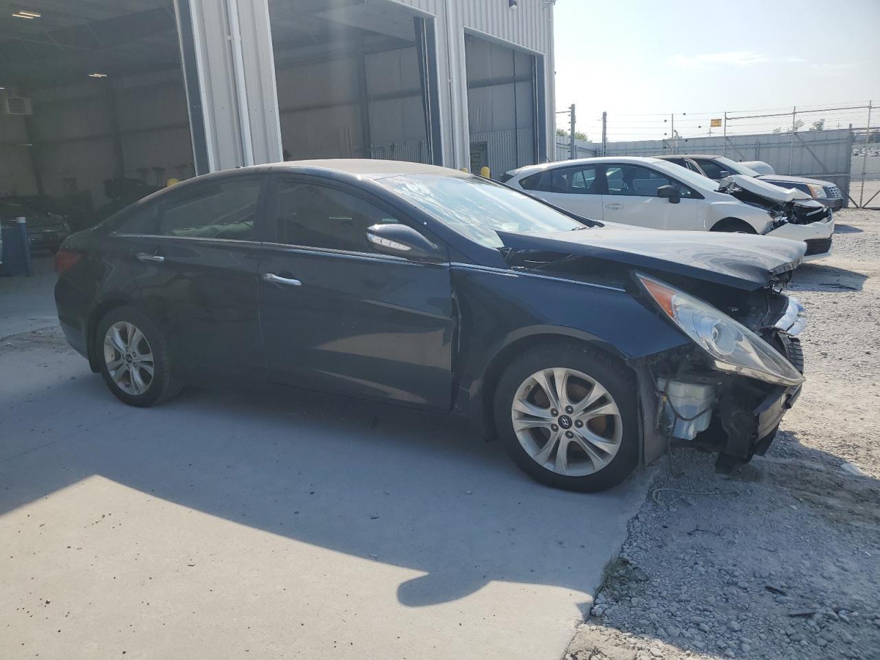 2011 HYUNDAI SONATA