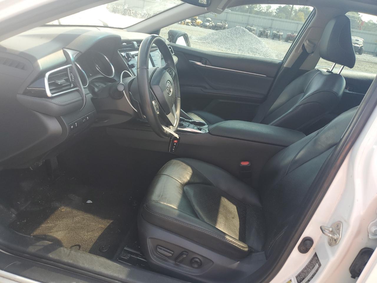 2018 TOYOTA CAMRY
