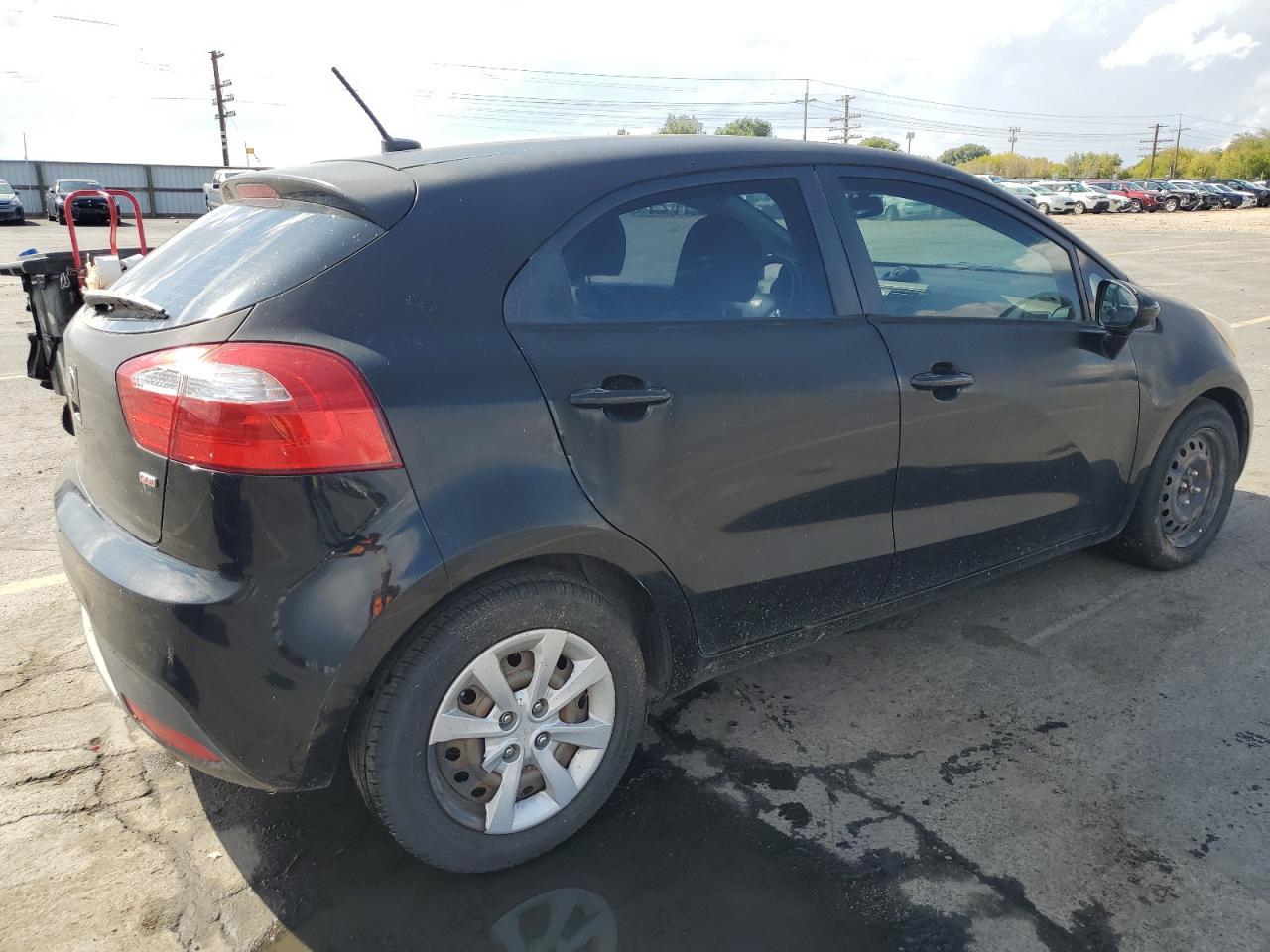 2015 KIA RIO
