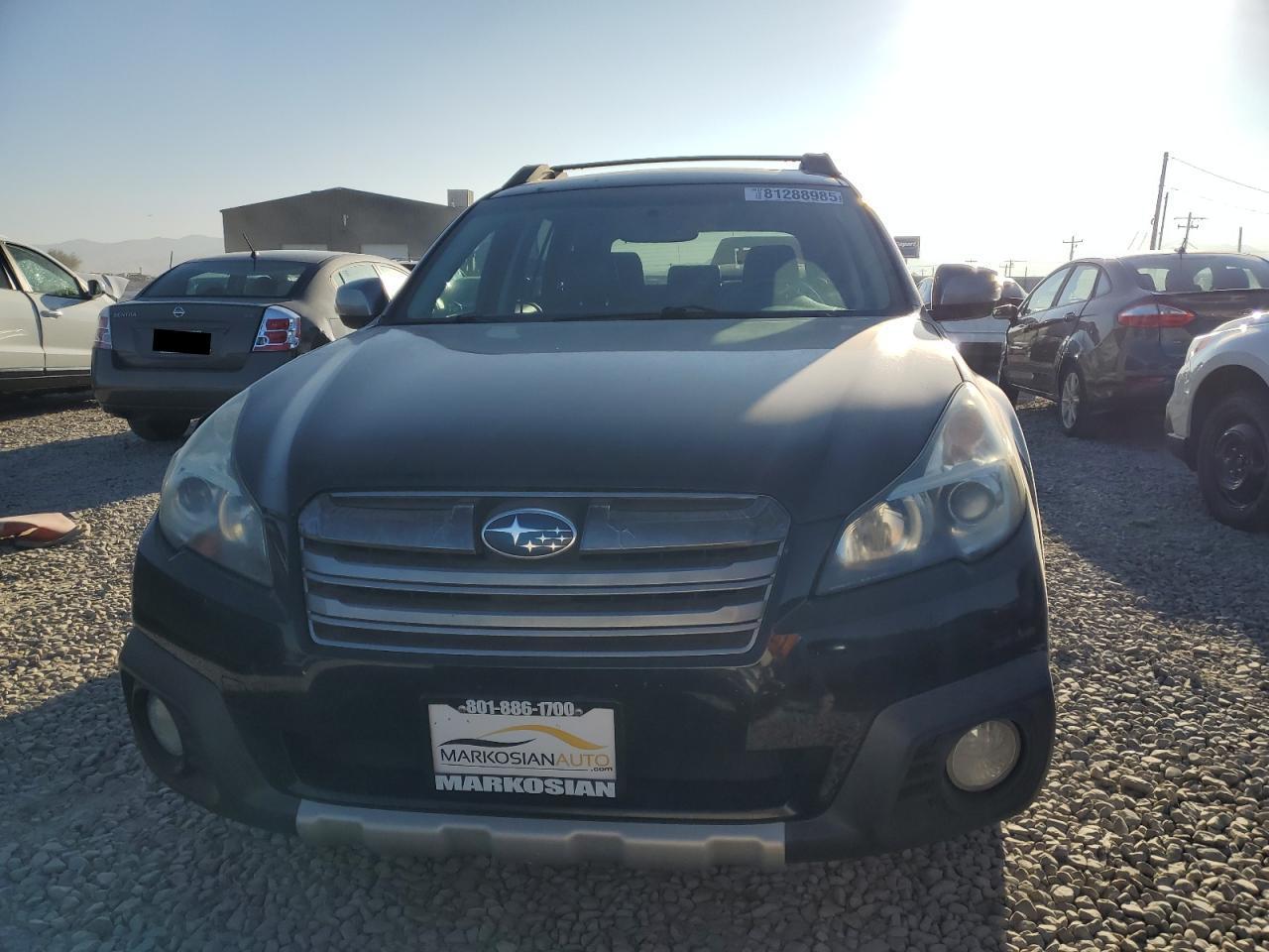 2013 SUBARU Outback