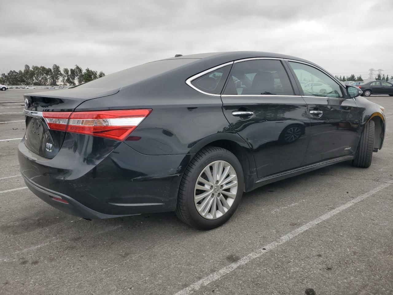 2014 TOYOTA Avalon