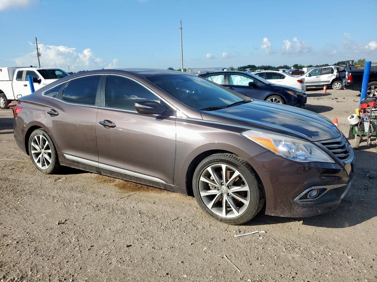 2016 HYUNDAI Azera