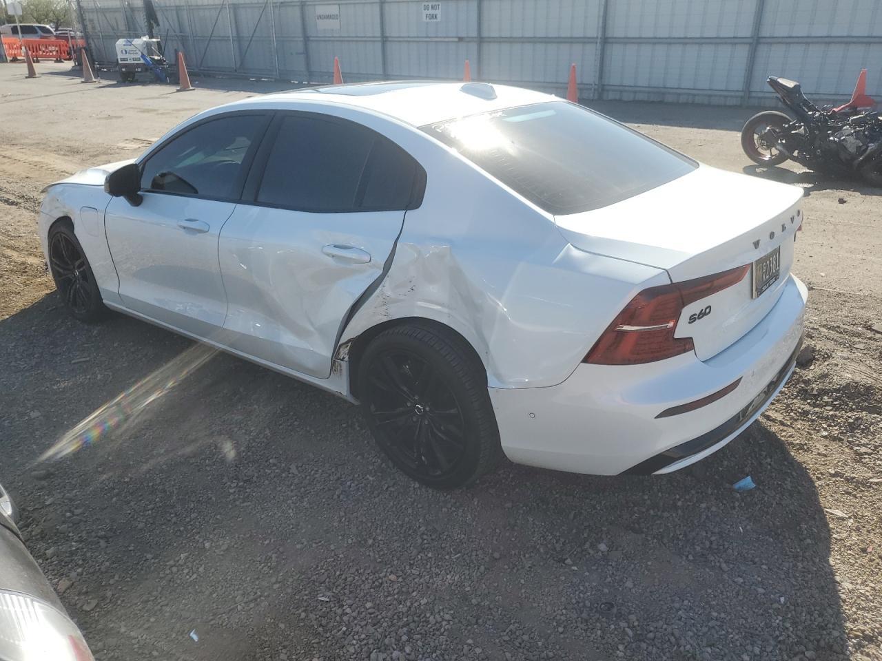 2024 VOLVO S60