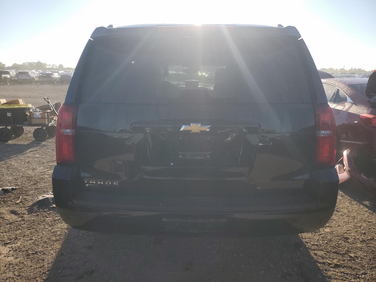 2016 CHEVROLET Tahoe