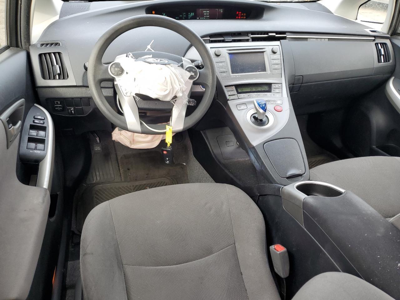 2015 TOYOTA PRIUS