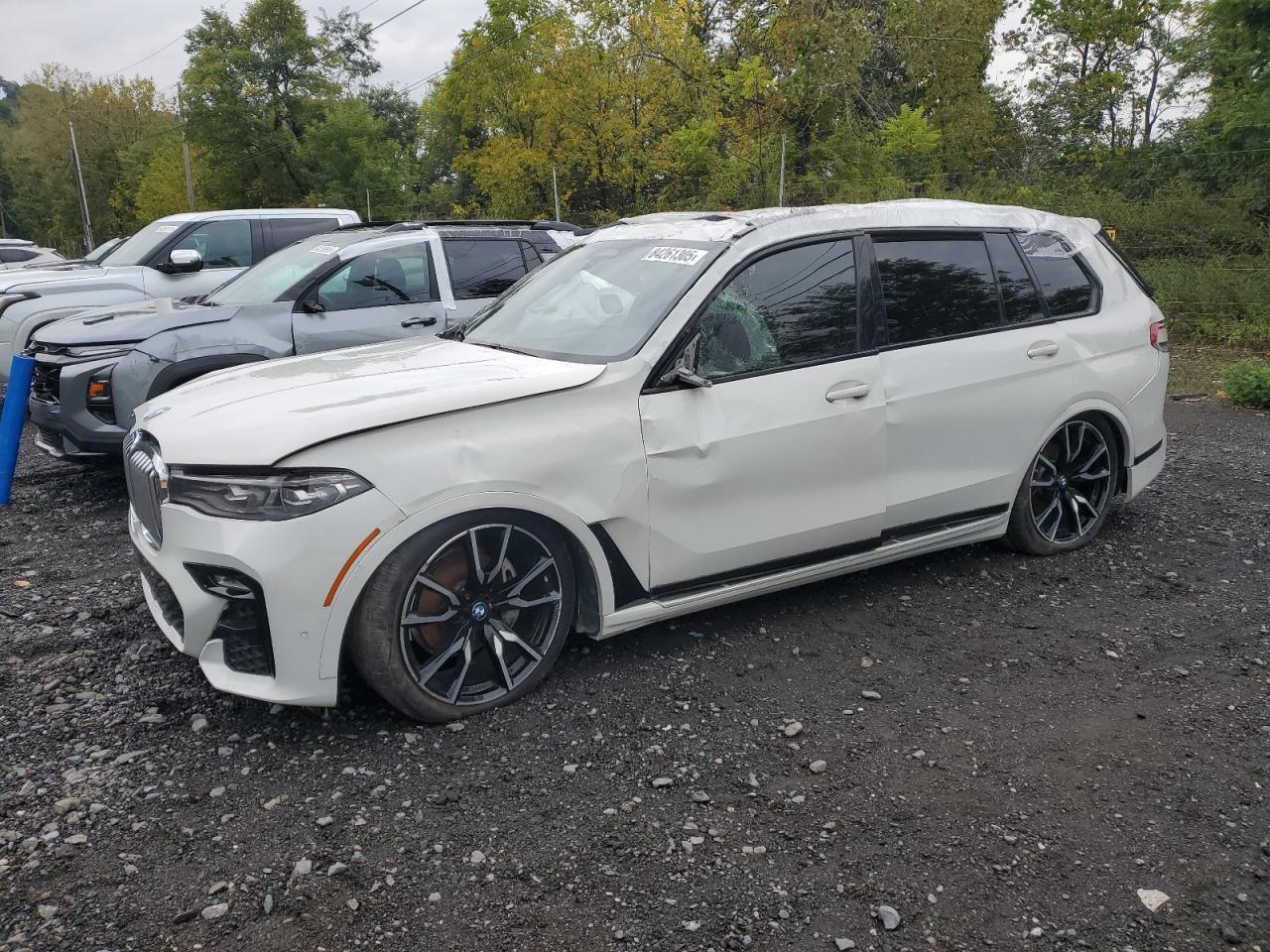 2022 BMW X7